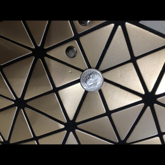 Goldtone & Black Geometric Design Tote - Picture 5 of 5